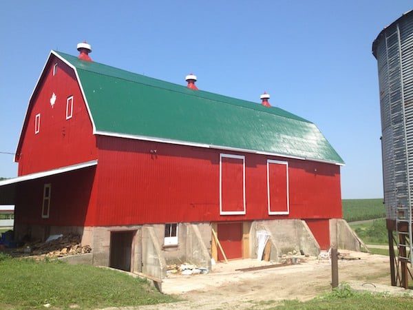 Nice red barn in Ontario